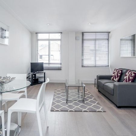 Roomspace Serviced Apartments - River House Londra Exterior foto